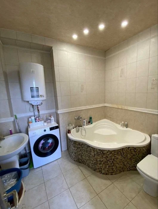For sale 2-room apartment 57 sq. m. Kholona Gora SM