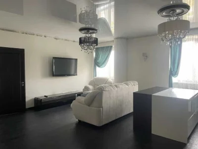 Продам 3-х к. кв. Проспект Гагарина , 41\2 ! ЦЕНТР! Левада!