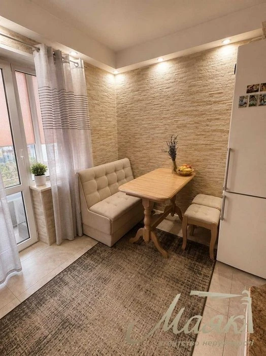 2-room apartment for sale 52.7m2, 3 Hryhoriya Kochura St., S