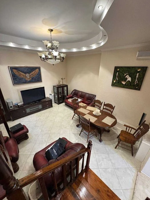 Urgent sale on Ekaterininskaya/Bunina! Center! 2 levels! AND