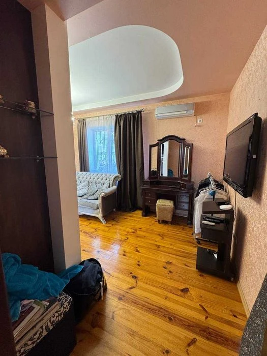Urgent sale on Ekaterininskaya/Bunina! Center! 2 levels! AND