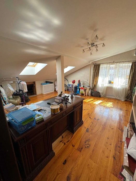 Urgent sale on Ekaterininskaya/Bunina! Center! 2 levels! AND