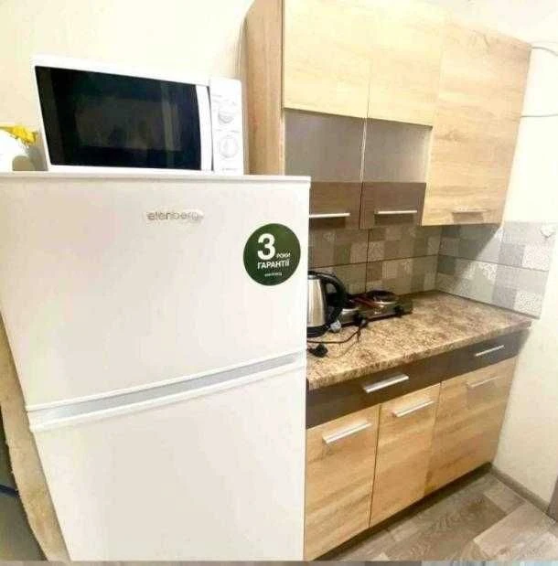 Продам  1 к. гост. 3/5, Харьковских Дивизий