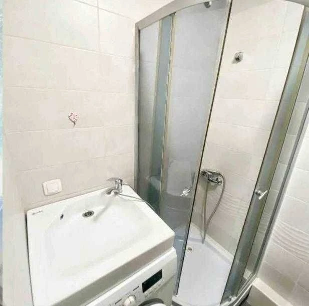 Продам  1 к. гост. 3/5, Харьковских Дивизий