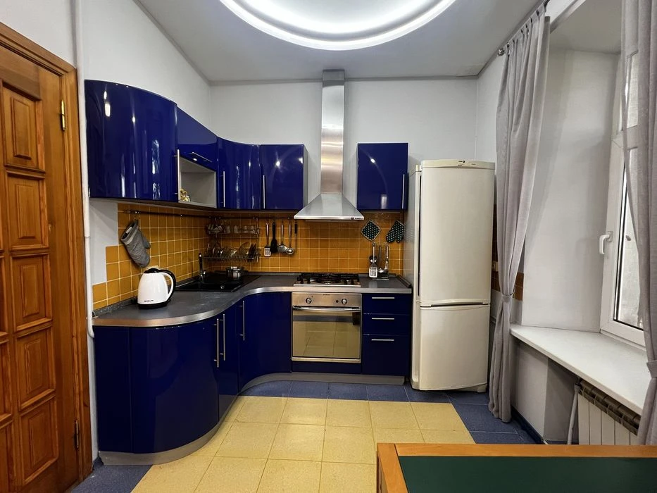 Пентхаус возле Оперного театра 210м2, $150.000
