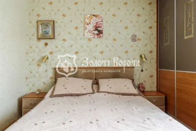 Sale of a 2-room apartment of 60 m², Vladimir Antonovych str.