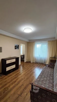 Продаётся 3 ком квартира Хортицкой микрорайон