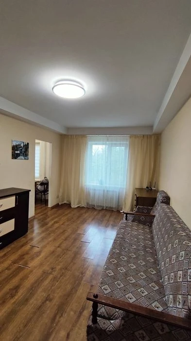 Продаётся 3 ком квартира Хортицкой микрорайон