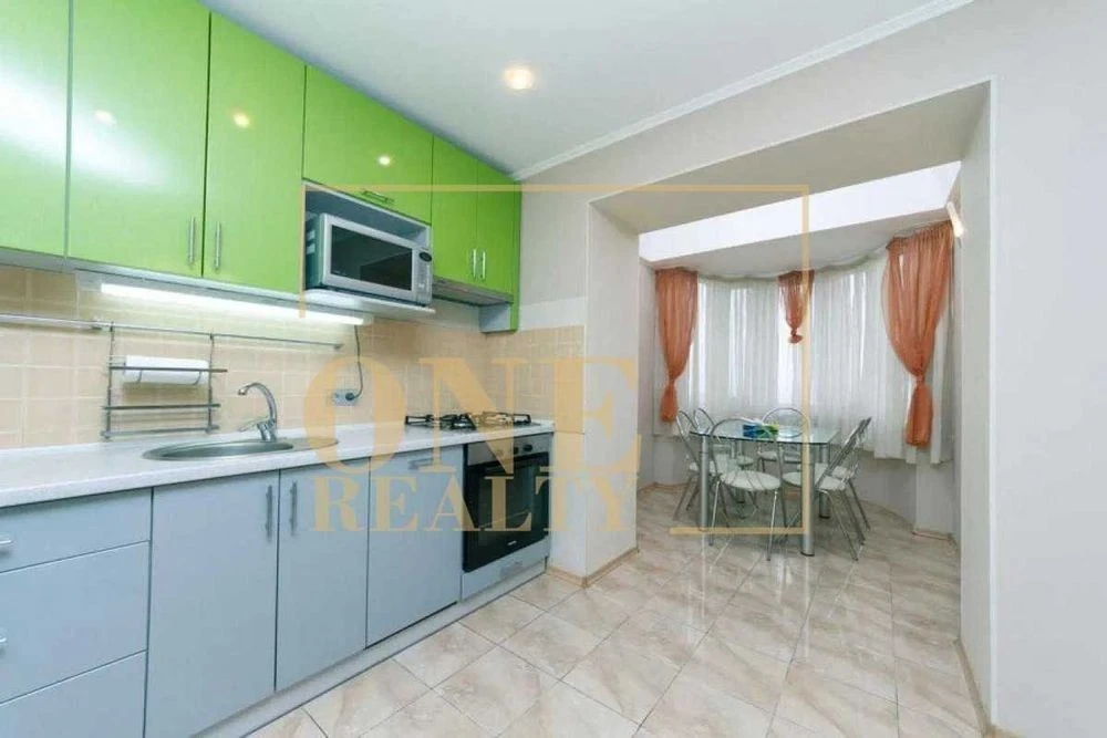 Продажа 3к квартиры 75 кв. м ЦЕНТР Исторический Киев, Пейзажная