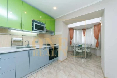 Продажа 3к квартиры 75 кв. м ЦЕНТР Исторический Киев, Пейзажная