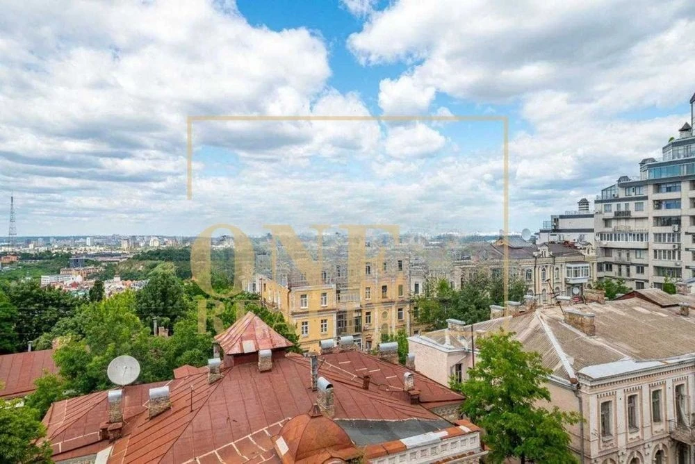 Продажа 3к квартиры 75 кв. м ЦЕНТР Исторический Киев, Пейзажная