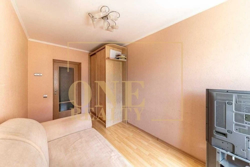 Продажа 3к квартиры 75 кв. м ЦЕНТР Исторический Киев, Пейзажная