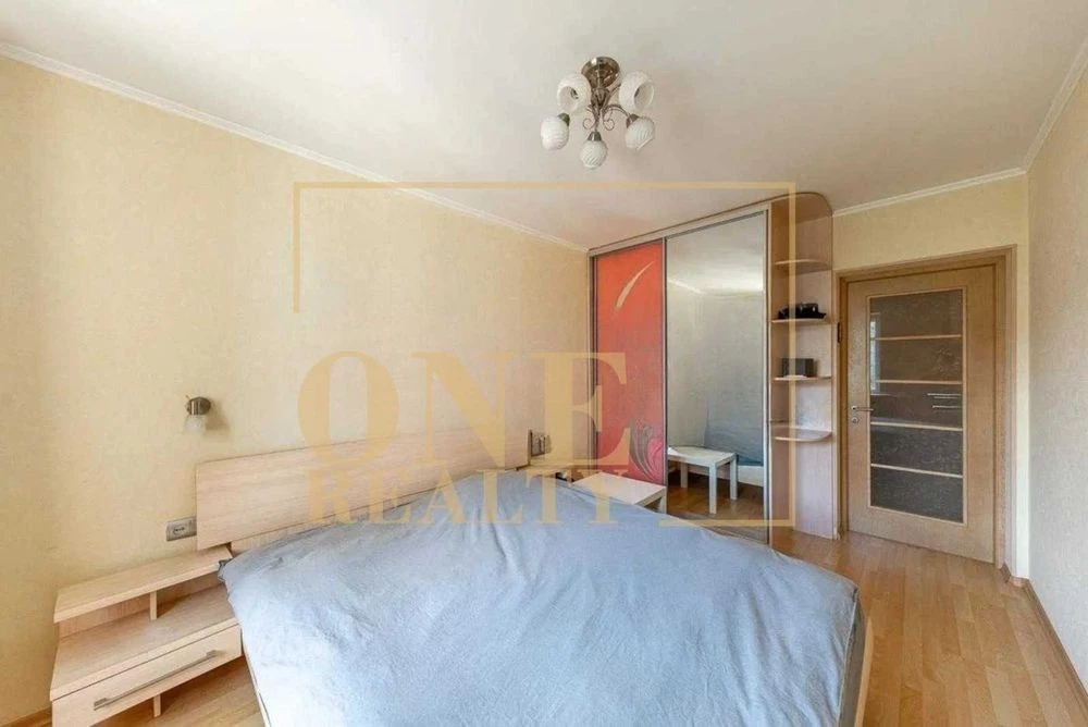 Продажа 3к квартиры 75 кв. м ЦЕНТР Исторический Киев, Пейзажная