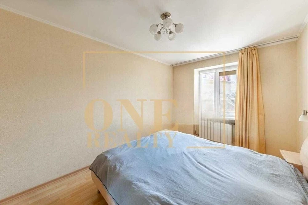 Продажа 3к квартиры 75 кв. м ЦЕНТР Исторический Киев, Пейзажная