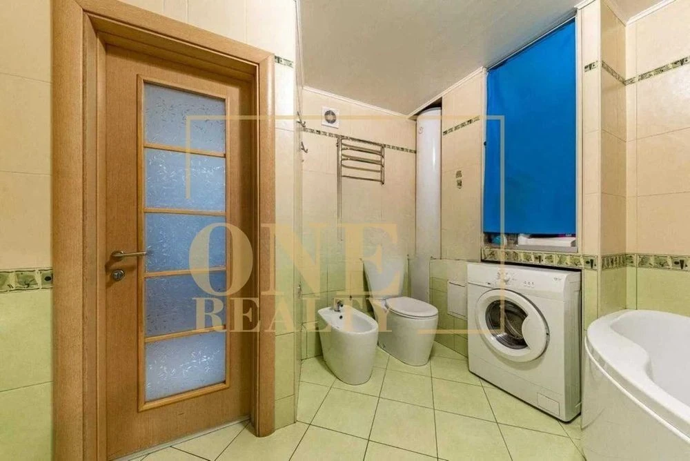 Продажа 3к квартиры 75 кв. м ЦЕНТР Исторический Киев, Пейзажная