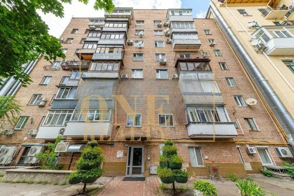 Продажа 3к квартиры 75 кв. м ЦЕНТР Исторический Киев, Пейзажная