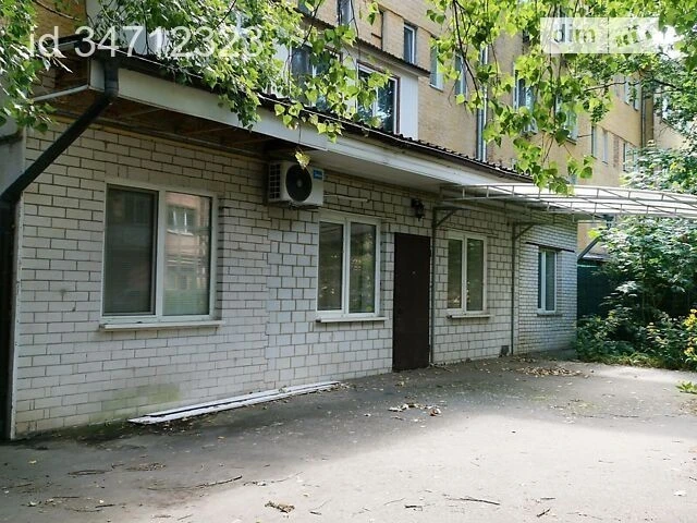 Продаж 3к квартири 62 кв. м на вул. Довнар-Запольського 3/1