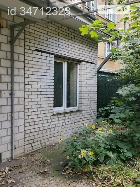 Продаж 3к квартири 62 кв. м на вул. Довнар-Запольського 3/1