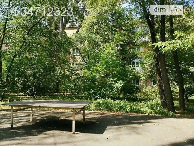Продаж 3к квартири 62 кв. м на вул. Довнар-Запольського 3/1