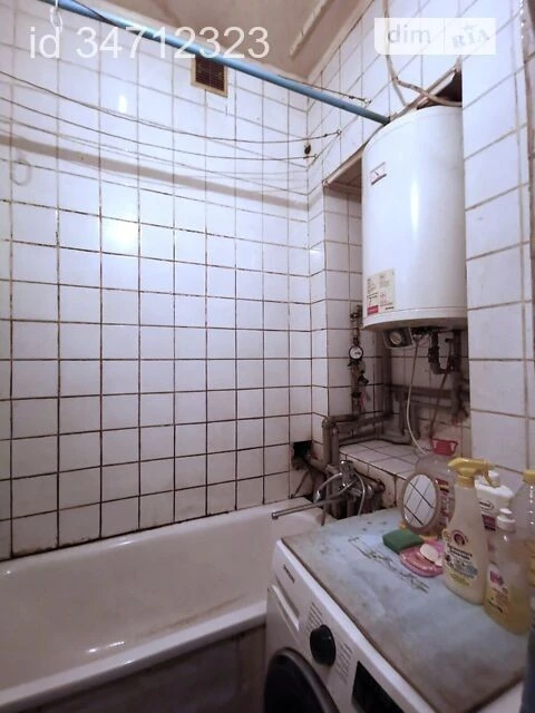 Продаж 3к квартири 62 кв. м на вул. Довнар-Запольського 3/1