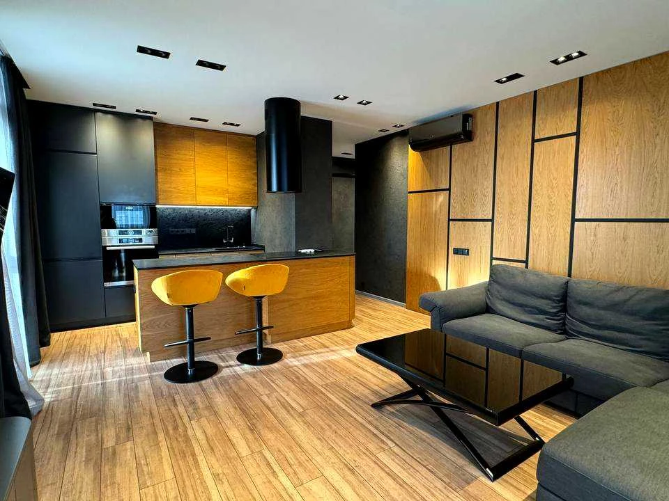 Apartment. Kyiv, Predslavynska Street.