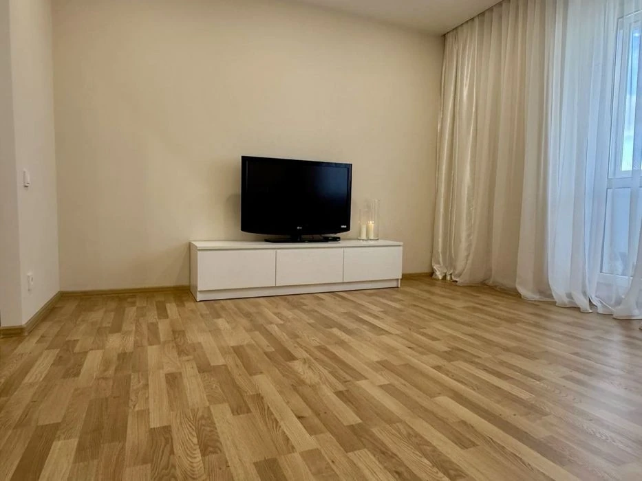 Квартира зайти і жити!  Продаж по Є-відновлення