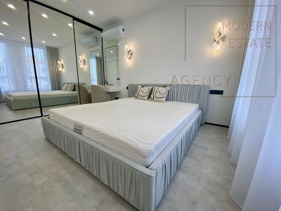 Two-level apartment with renovation Nivky Park, metro station Nivky, 120