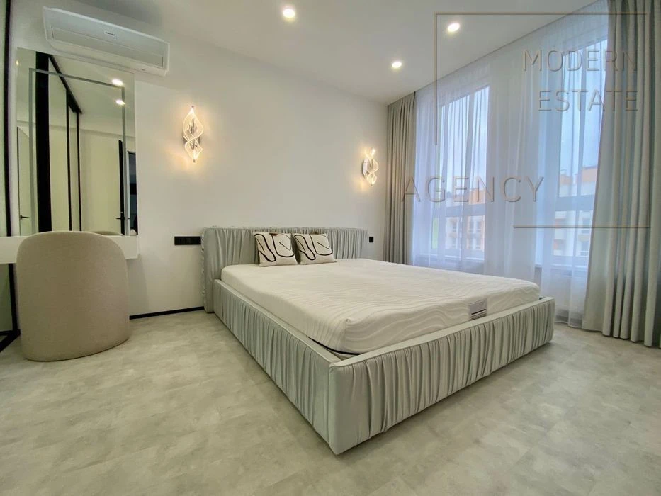 Two-level apartment with renovation Nivky Park, metro station Nivky, 120