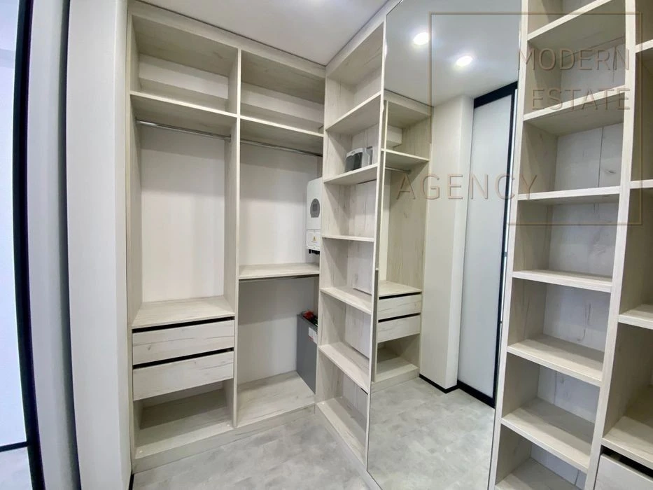 Two-level apartment with renovation Nivky Park, metro station Nivky, 120