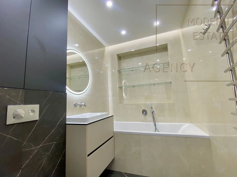 Two-level apartment with renovation Nivky Park, metro station Nivky, 120