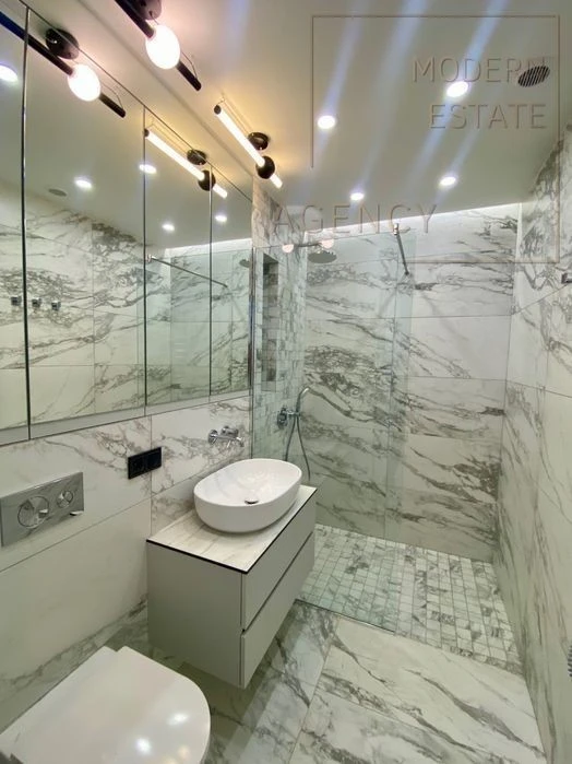 Two-level apartment with renovation Nivky Park, metro station Nivky, 120