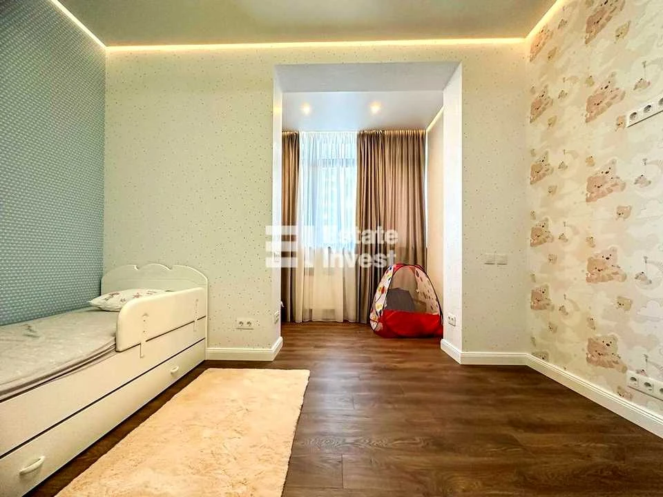 Apartment. Kharkiv, Botanichnyi Lane.