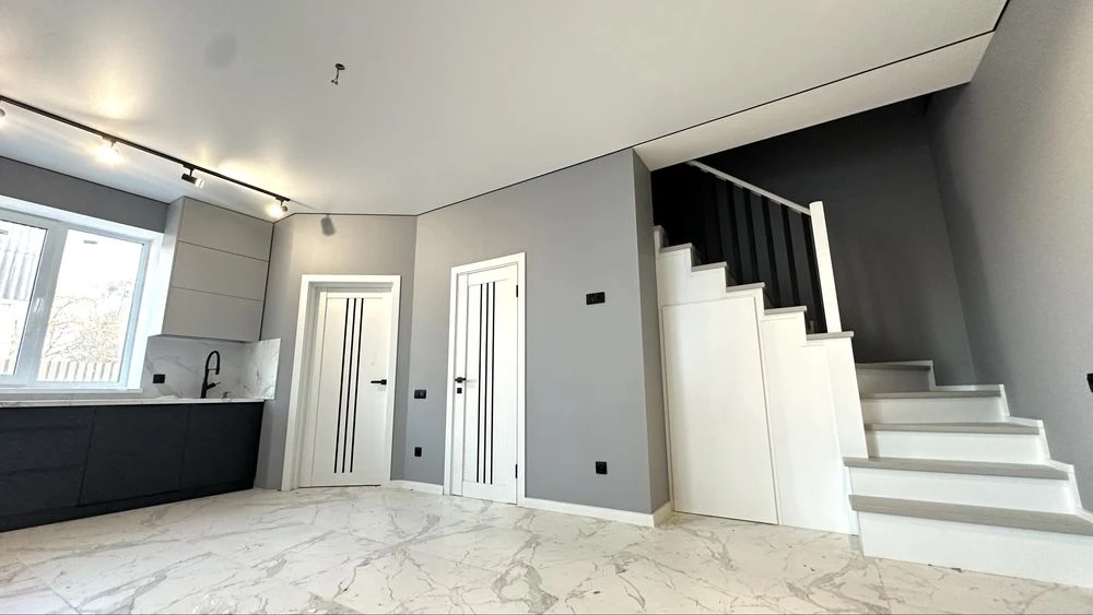 New Year's Price ‼️ Townhouse with renovation in the Hnivansky district, 2 rooms