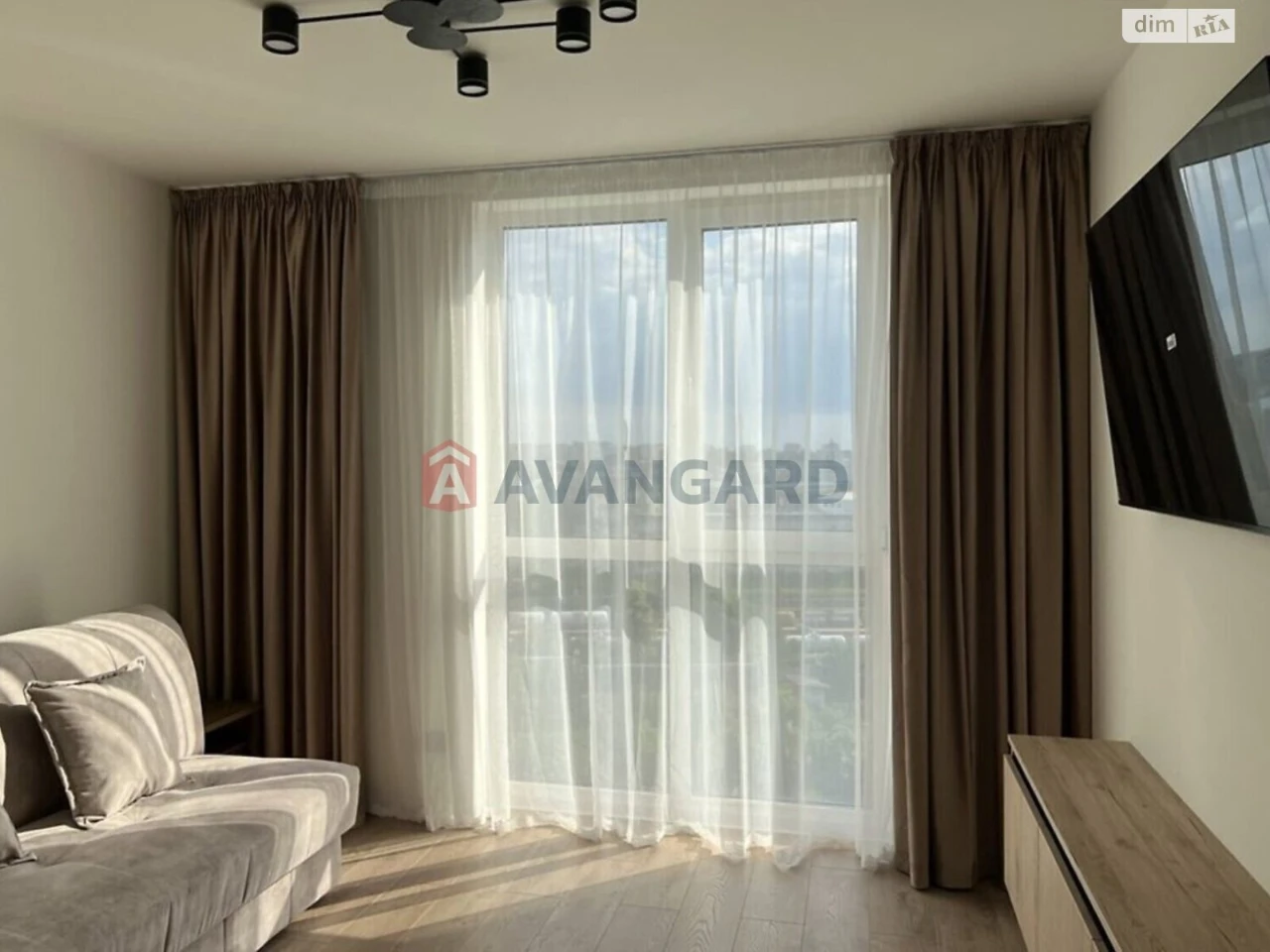 For sale Apartment Zaliznychny