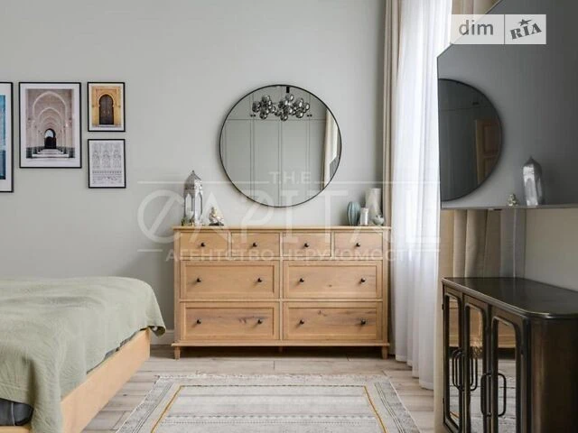 For sale 2-room apartment 100 sq. m on 7/10 Lyuteranska Street • ID 3