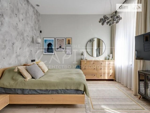 For sale 2-room apartment 100 sq. m on 7/10 Lyuteranska Street • ID 3