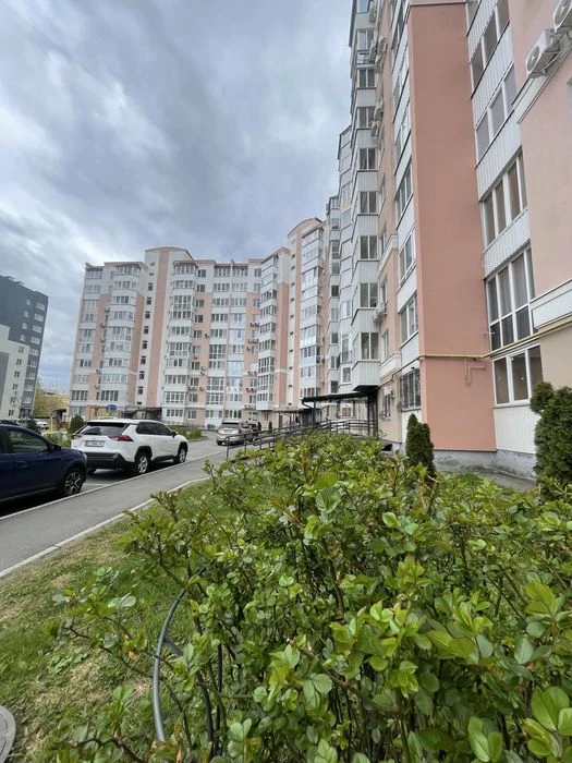 2-рівнева квартира на Леваді
