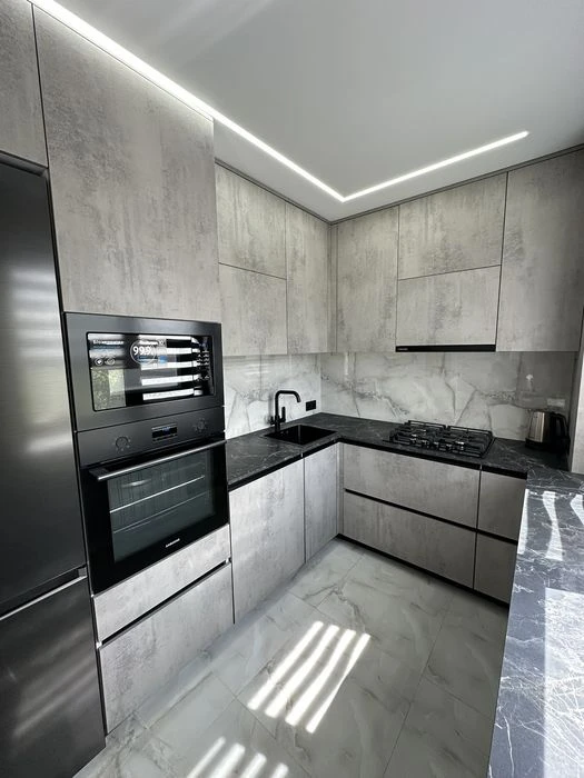 Selling a 3-room apartment on Gagarin!!