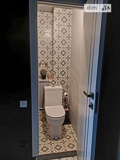 Sale of a 3-room apartment of 74 sq. m on Arkhitektora Verbytskoho St.
