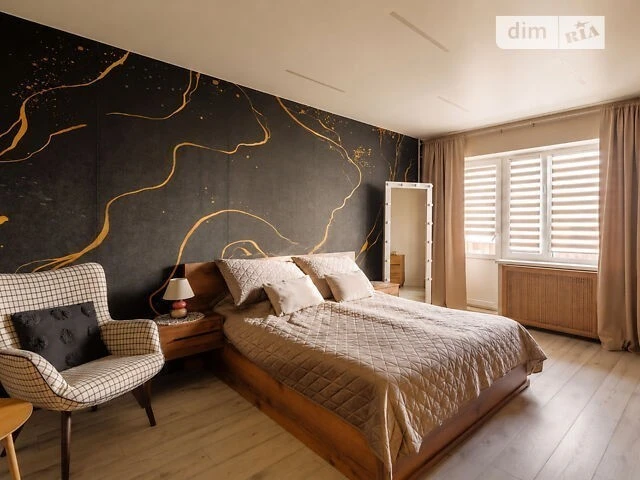 Sale of a 3-room apartment of 74 sq. m on Arkhitektora Verbytskoho St.