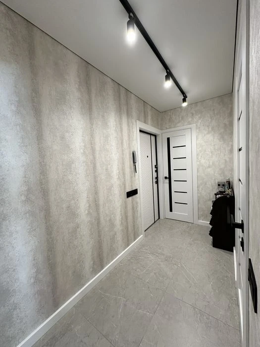 Selling a 3-room apartment on Gagarin!!