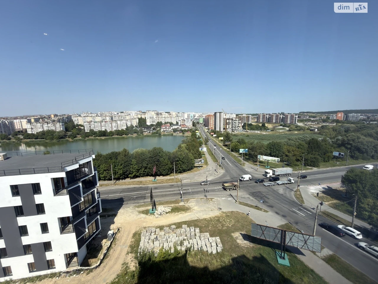 Продаж Квартира Виставка