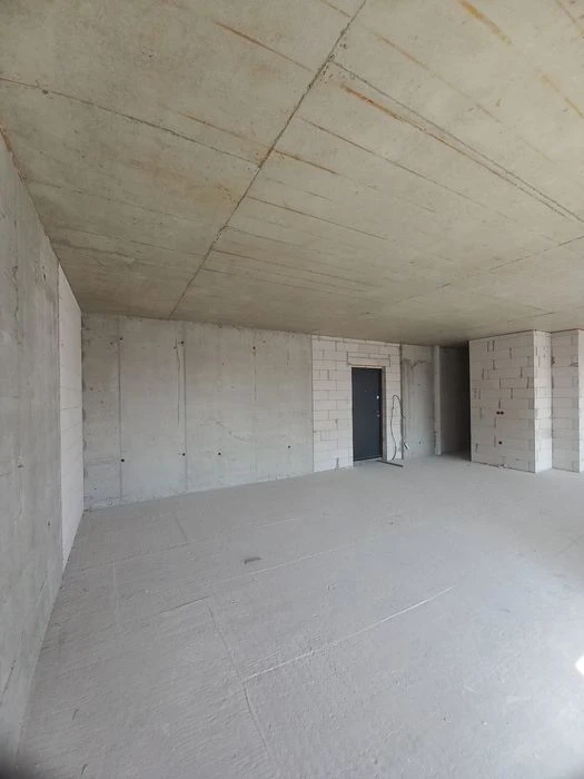 Продам 2 кім. Квартиру ЖК Фемелі Плаза