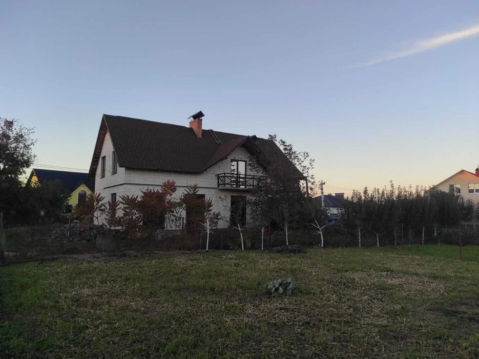 Будинок в Пирогово. 5 кімнат, 2 поверхи, всі комунікації, пр