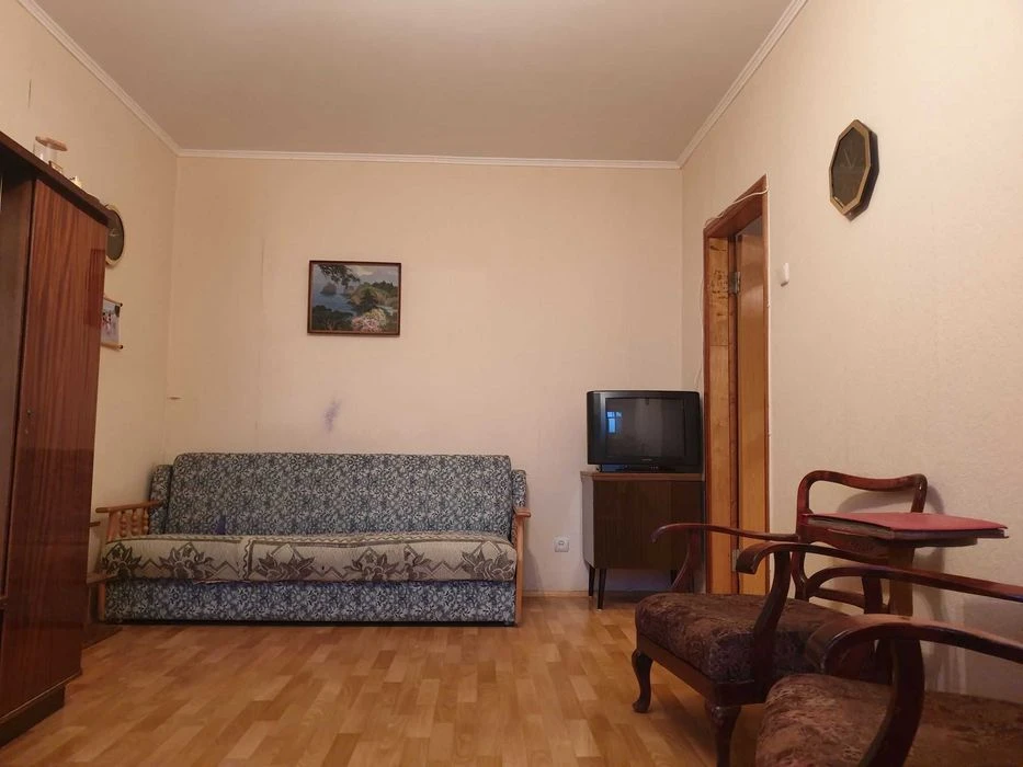 Two-room apartment for sale. Pavlovo Pole. 23 Avgusta metro station.