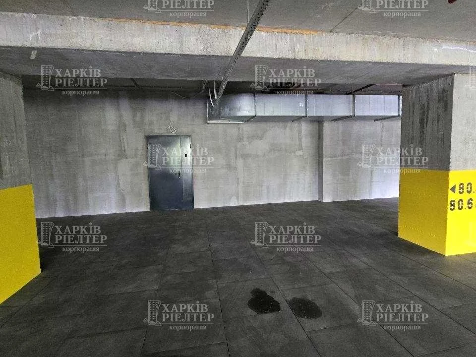 Apartment. Kharkiv, Sokilnytska St., (House)