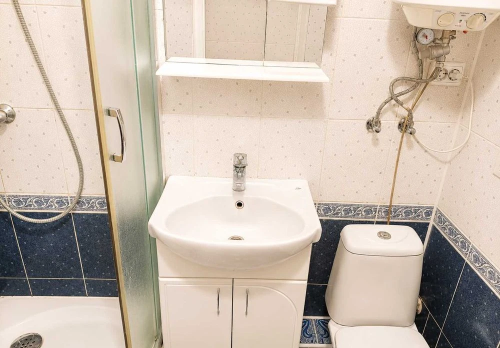 For sale 2-room apartment on Leopold Yaschenko Avenue (V. Zhukovsky)