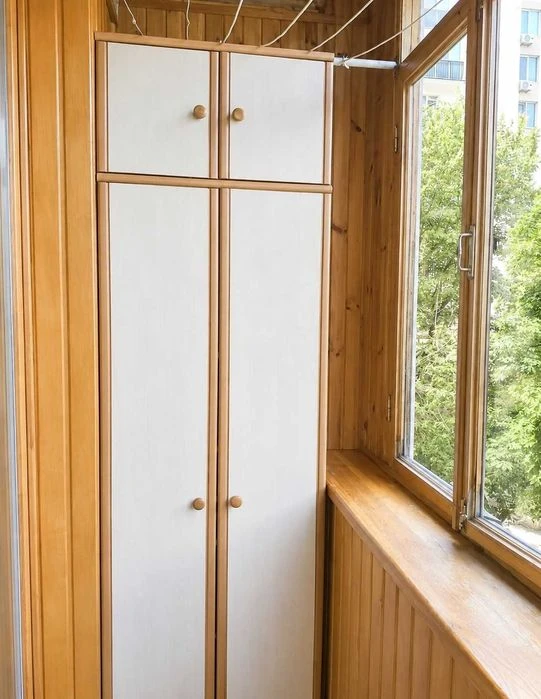 For sale 2-room apartment on Leopold Yaschenko Avenue (V. Zhukovsky)