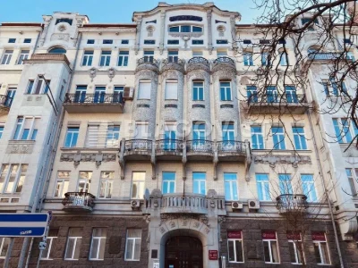 Yevhena Chykalenko (Pushkinska), 21 Hetman Skoropad apartment
