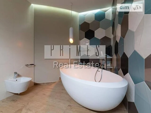 Sale of 3-room apartment 142.6 sq. m on Bulvarno-Kudryavska Street